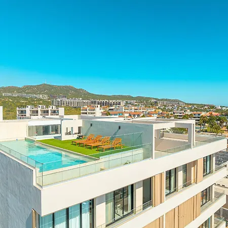 1St Floor With Rooftop Access To The Best Views In Cabo