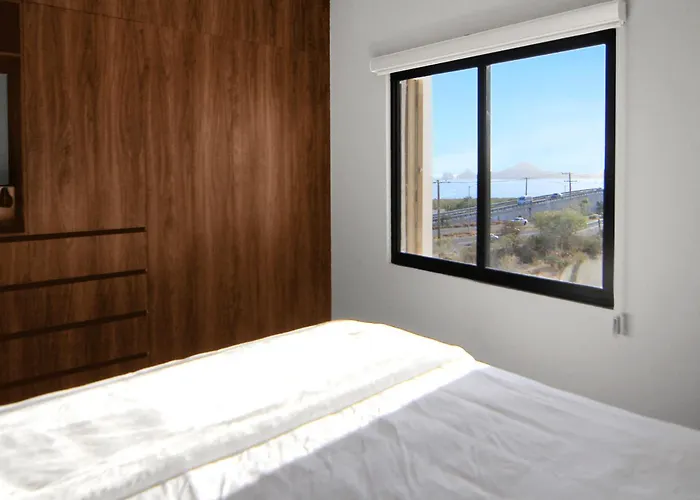 1st Floor With Rooftop Access To The Views In Cabo Apartamento *