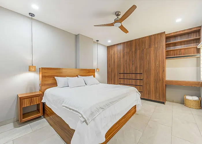 1st Floor With Rooftop Access To The Views In Cabo *
